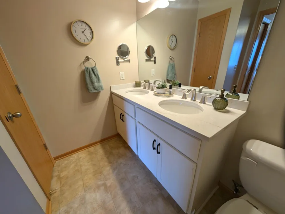 4806 200th Street Forest Lake, MN 55025