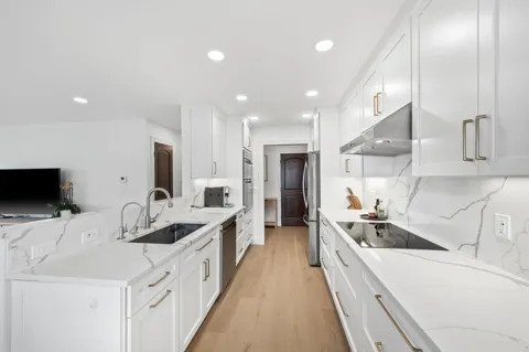 6300 Xerxes Avenue S #21