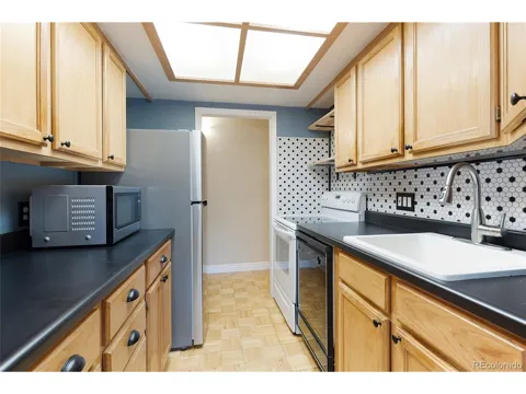 10165 W 25th Avenue #103