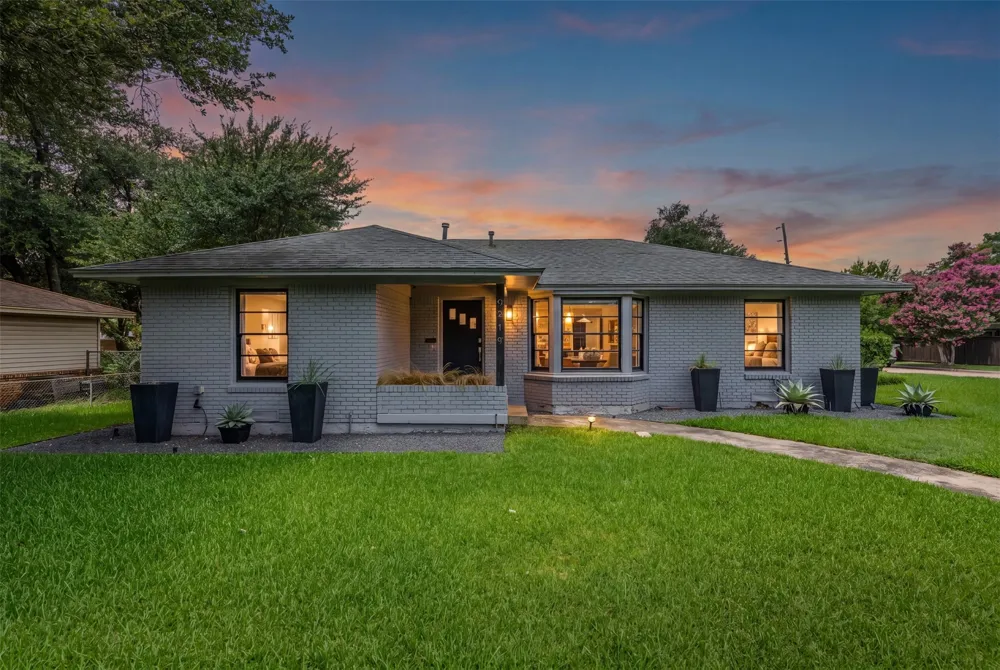9919 Gooding Drive Dallas, TX 75220