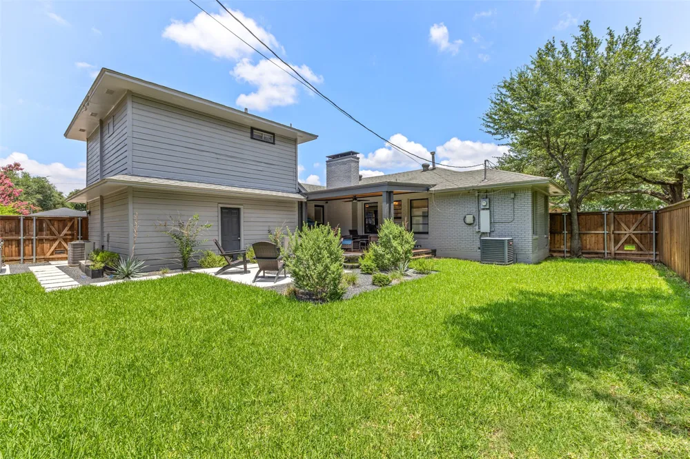 9919 Gooding Drive Dallas, TX 75220