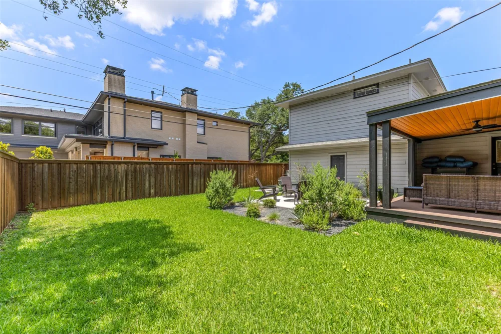 9919 Gooding Drive Dallas, TX 75220