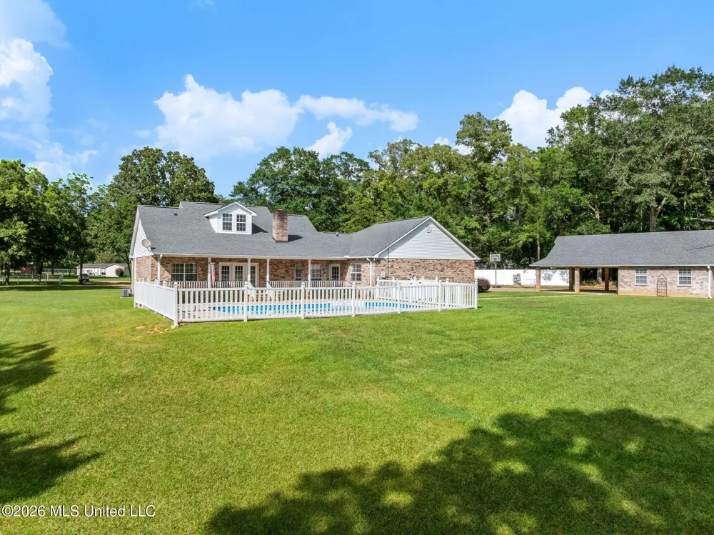 2111 Old Brookhaven Road Summit, MS 39666