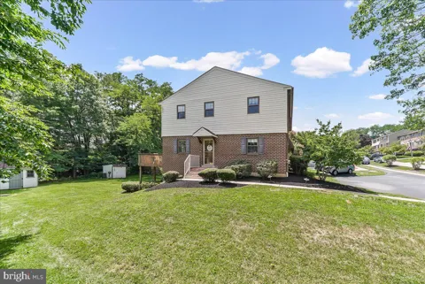 550 COVENTRY LANE