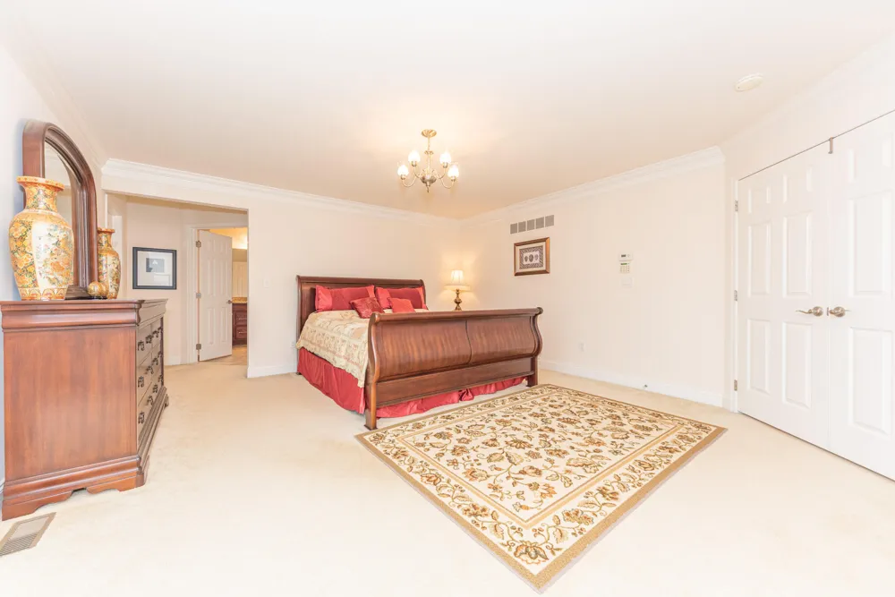 3528 Northbrooke Drive Ypsilanti, MI 48198