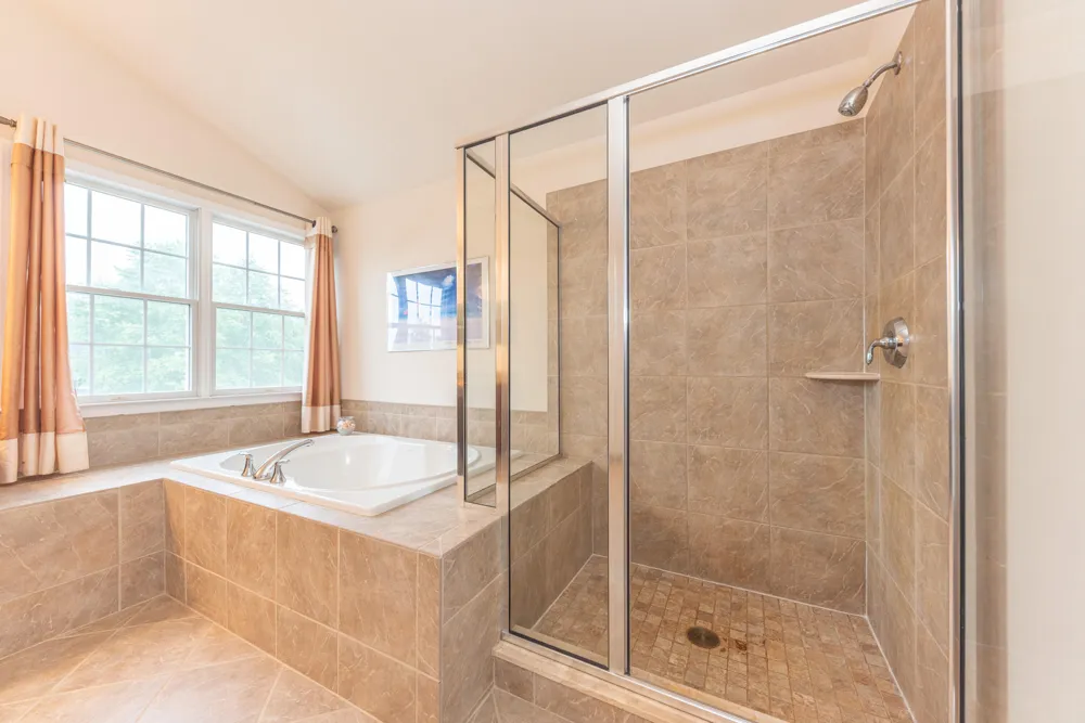 3528 Northbrooke Drive Ypsilanti, MI 48198