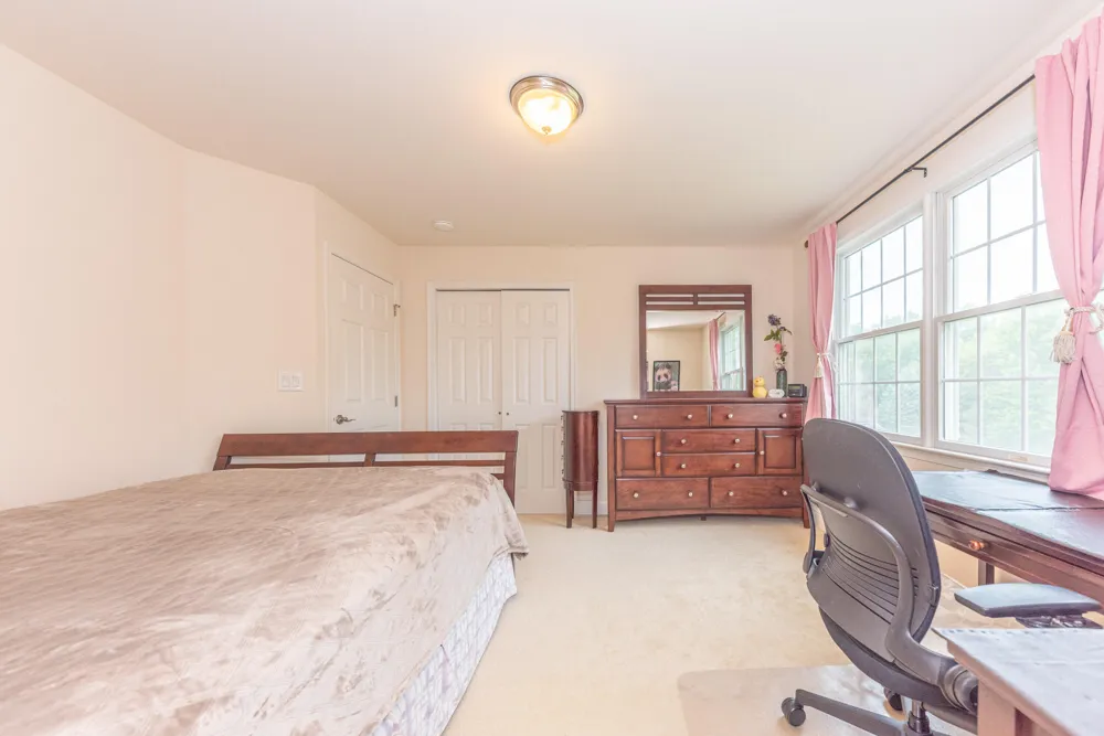 3528 Northbrooke Drive Ypsilanti, MI 48198