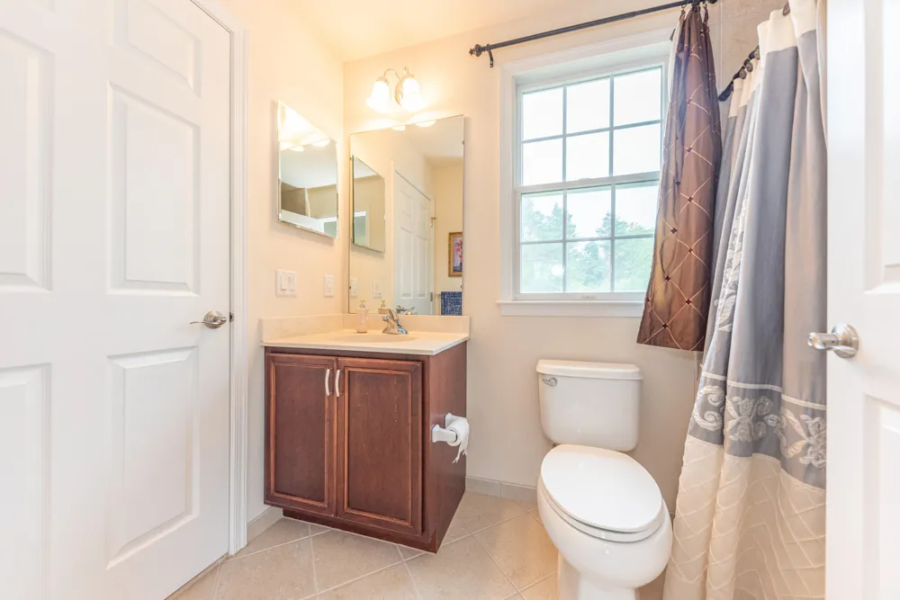 3528 Northbrooke Drive Ypsilanti, MI 48198