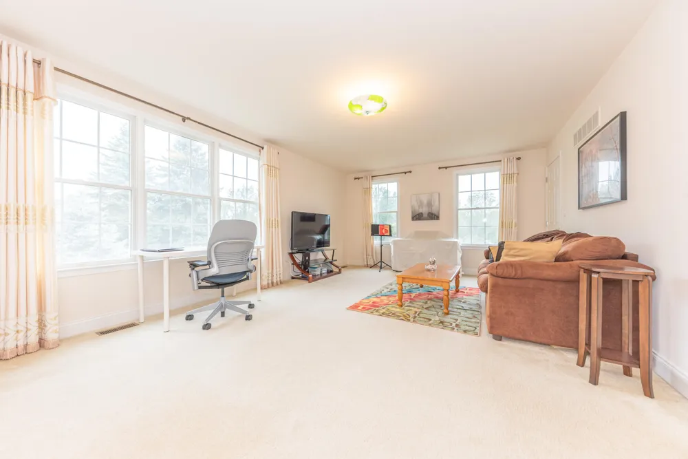 3528 Northbrooke Drive Ypsilanti, MI 48198