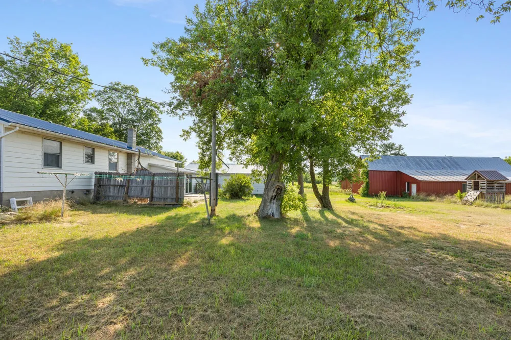 18757 County Line Road Morley, MI 49336