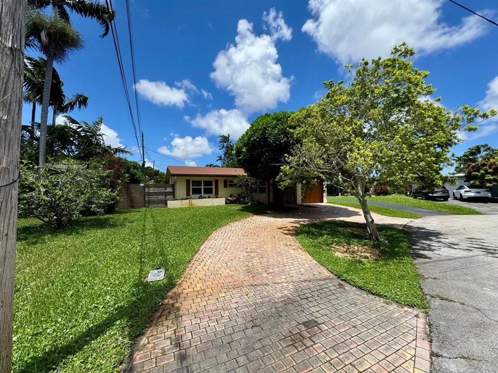 1785 NW 39TH PLACE Oakland Park, FL 33309