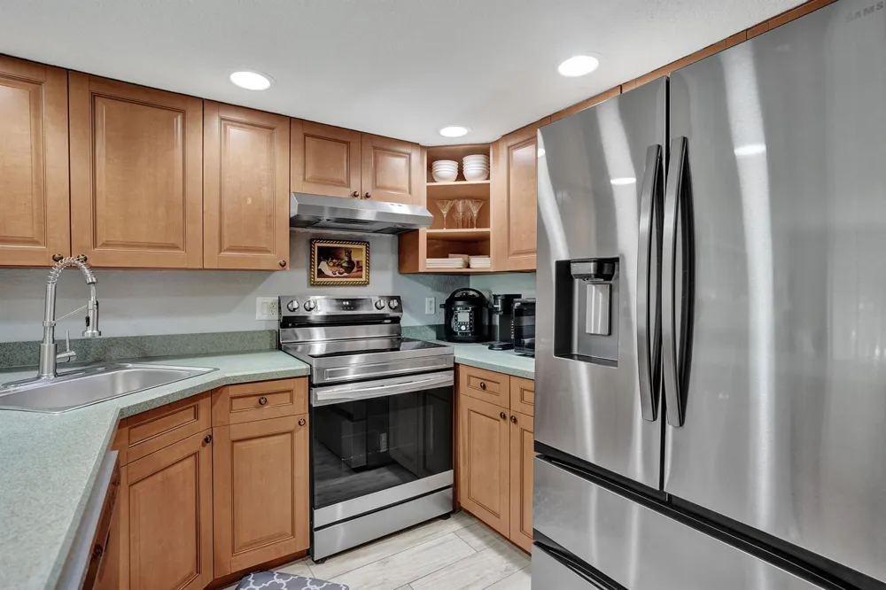 3004 NE 5TH TERRACE #107-C Wilton Manors, FL 33334