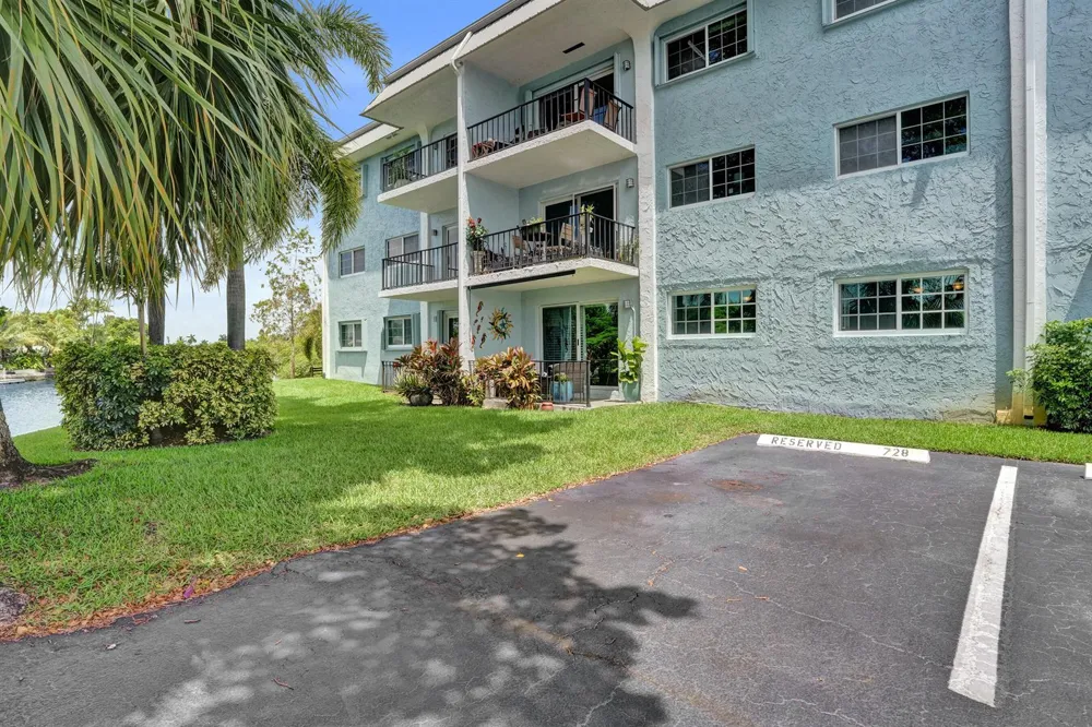 3004 NE 5TH TERRACE #107-C Wilton Manors, FL 33334
