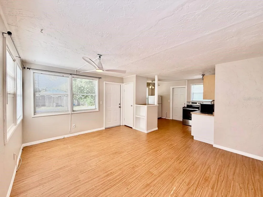 5612 18TH AVENUE S St Petersburg, FL 33707