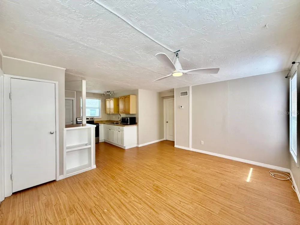 5612 18TH AVENUE S St Petersburg, FL 33707