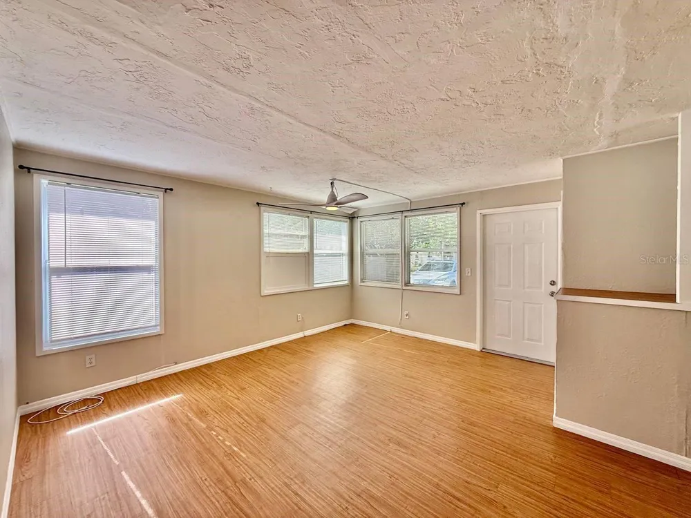 5612 18TH AVENUE S St Petersburg, FL 33707