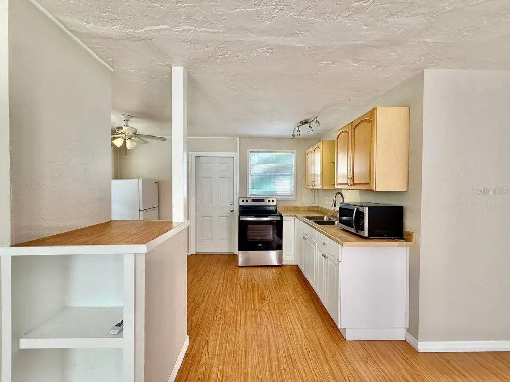 5612 18TH AVENUE S St Petersburg, FL 33707
