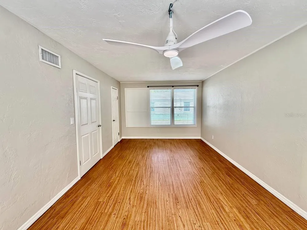 5612 18TH AVENUE S St Petersburg, FL 33707