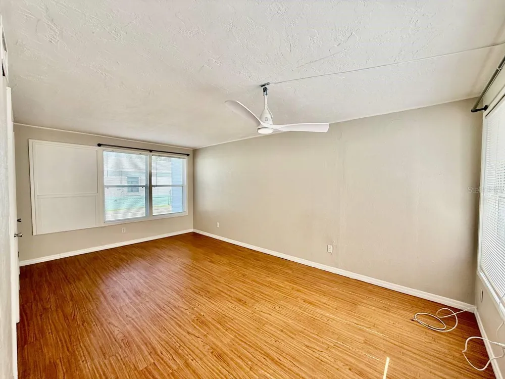 5612 18TH AVENUE S St Petersburg, FL 33707