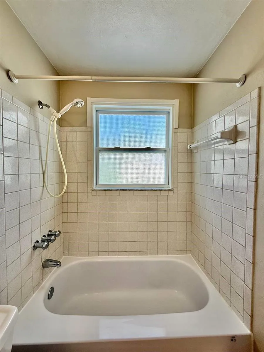 5612 18TH AVENUE S St Petersburg, FL 33707