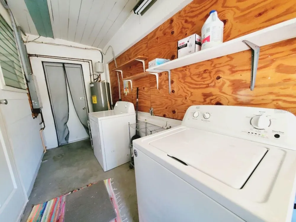 5612 18TH AVENUE S St Petersburg, FL 33707