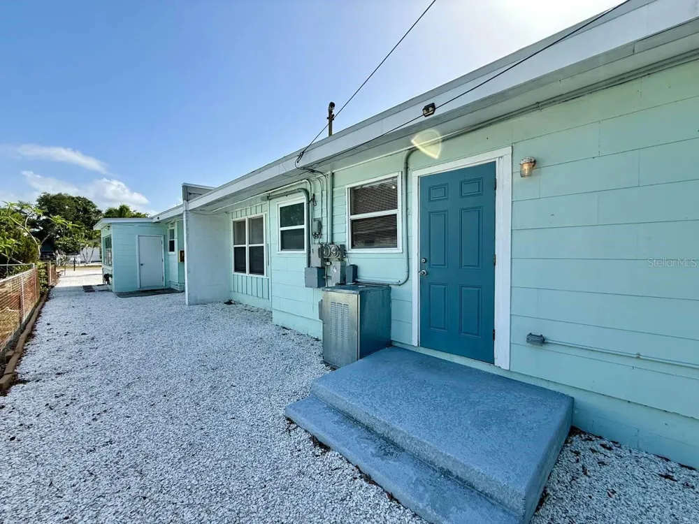 5612 18TH AVENUE S St Petersburg, FL 33707