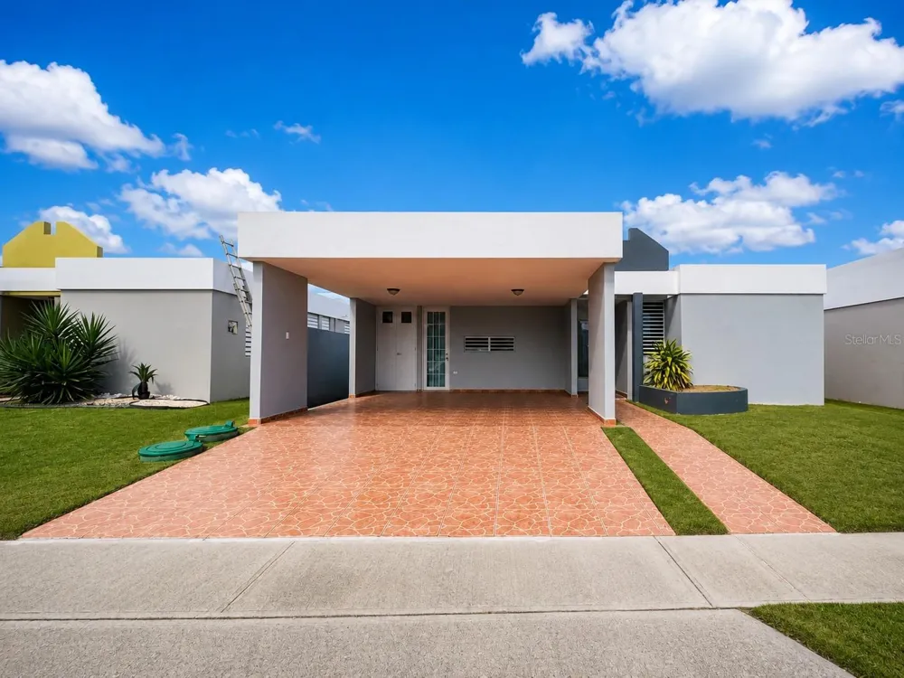URB. PARQUE DE CANDELERO HIPOCAMPO ST. #184 Humacao, PR 00791