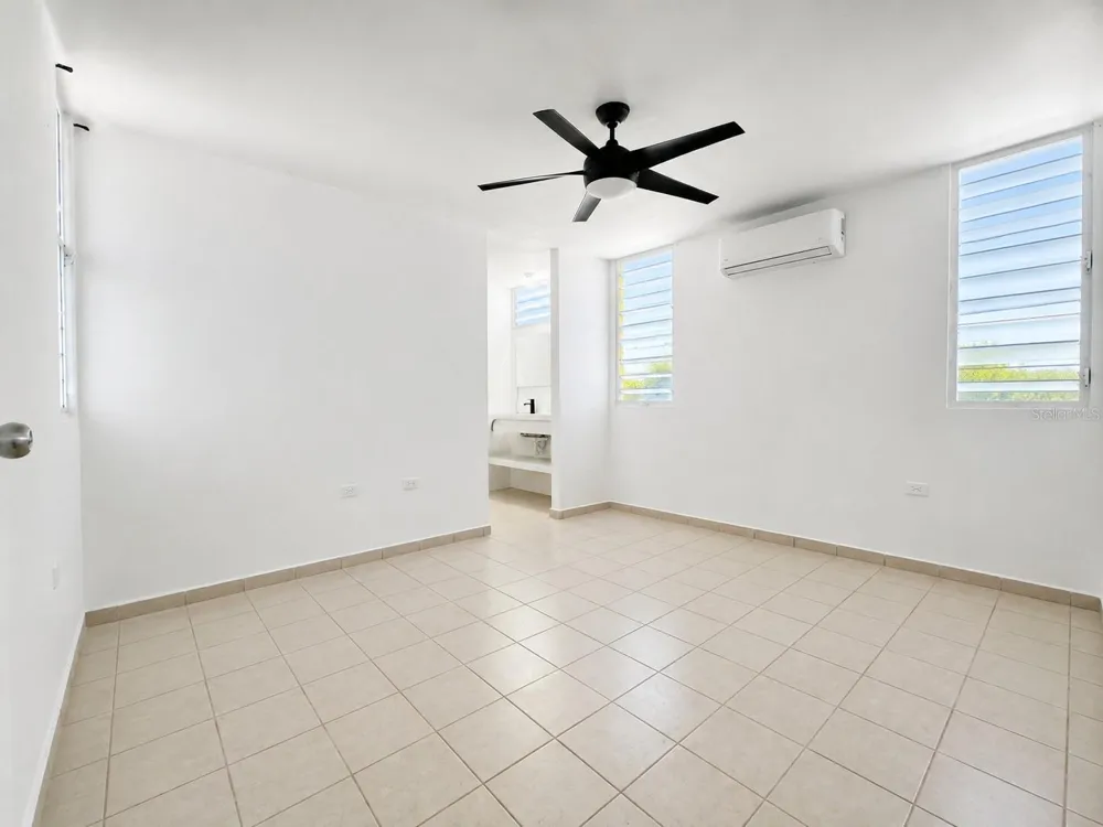 URB. PARQUE DE CANDELERO HIPOCAMPO ST. #184 Humacao, PR 00791