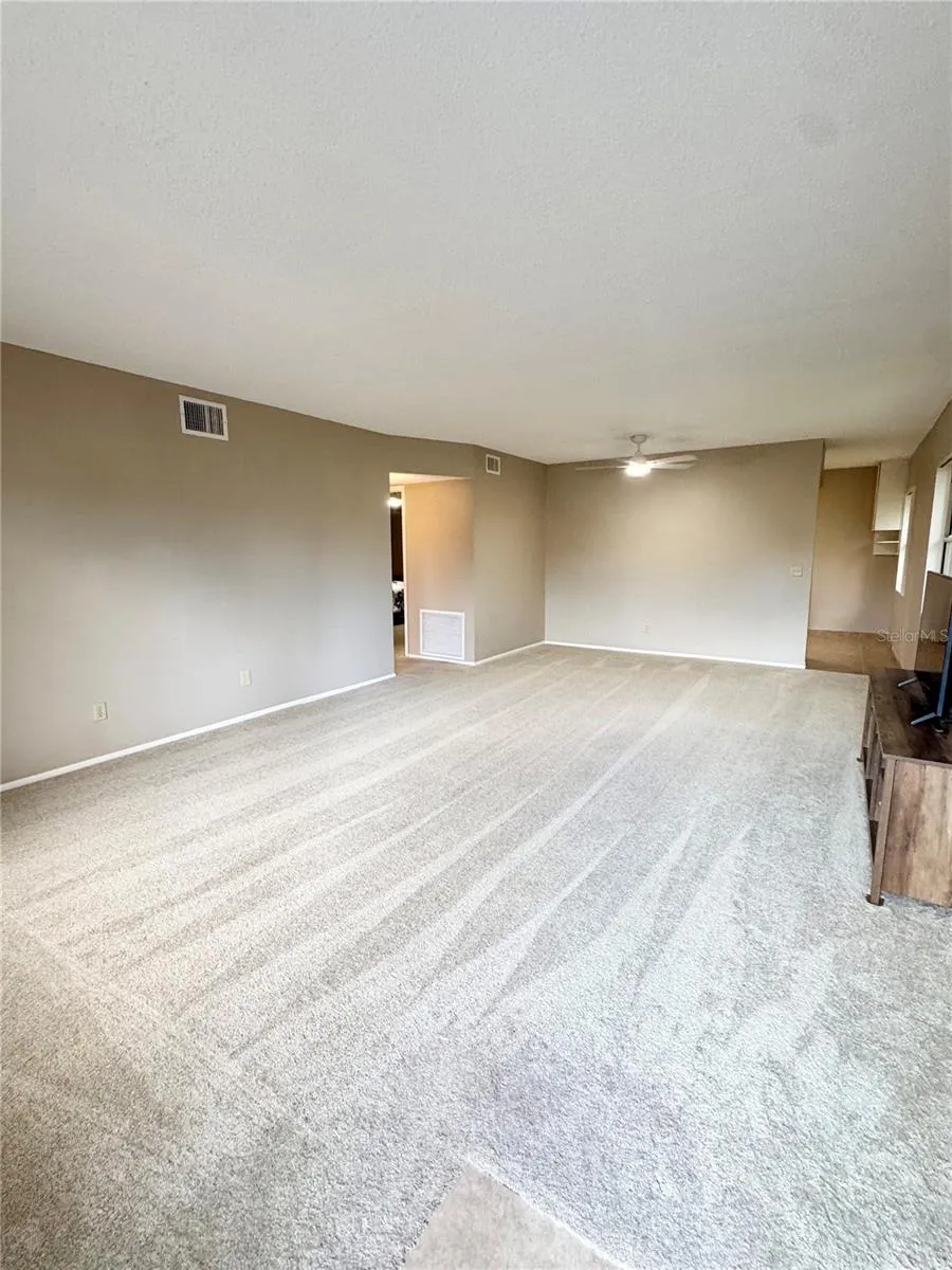 2402 ECUADORIAN WAY #40 Clearwater, FL 33763