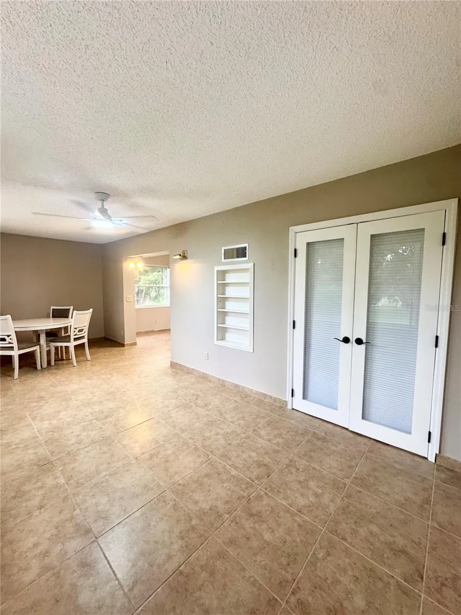 2402 ECUADORIAN WAY #40 Clearwater, FL 33763