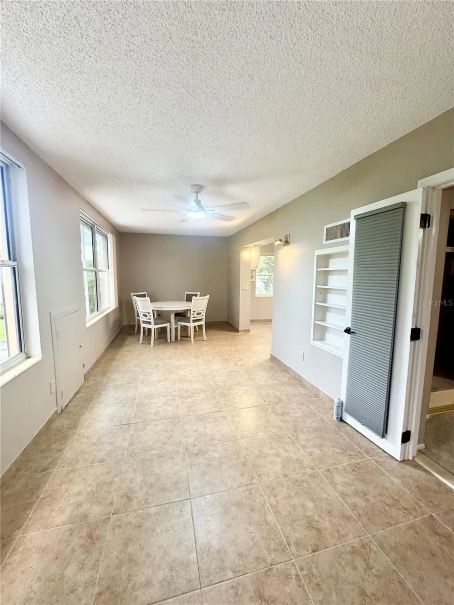 2402 ECUADORIAN WAY #40 Clearwater, FL 33763
