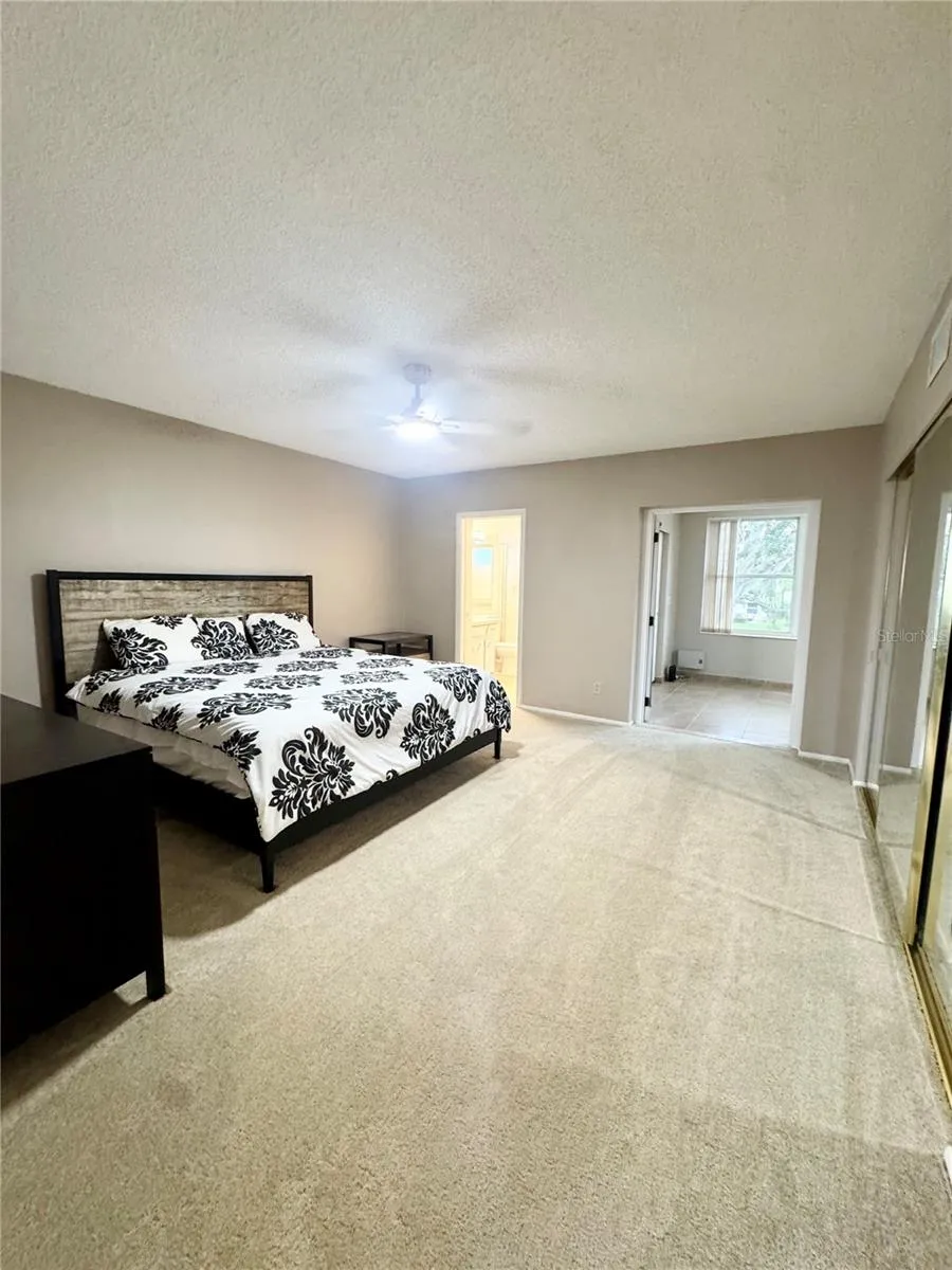 2402 ECUADORIAN WAY #40 Clearwater, FL 33763