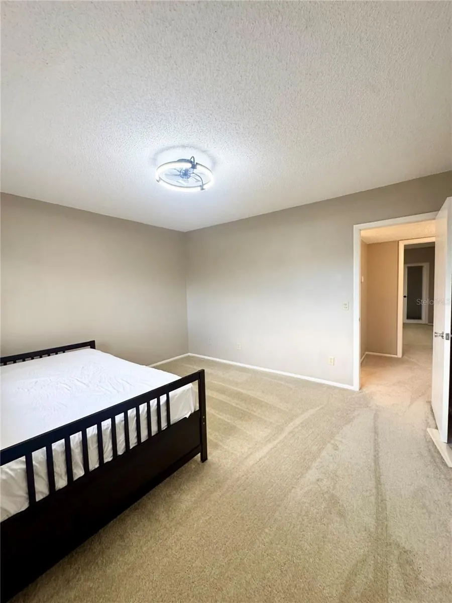 2402 ECUADORIAN WAY #40 Clearwater, FL 33763