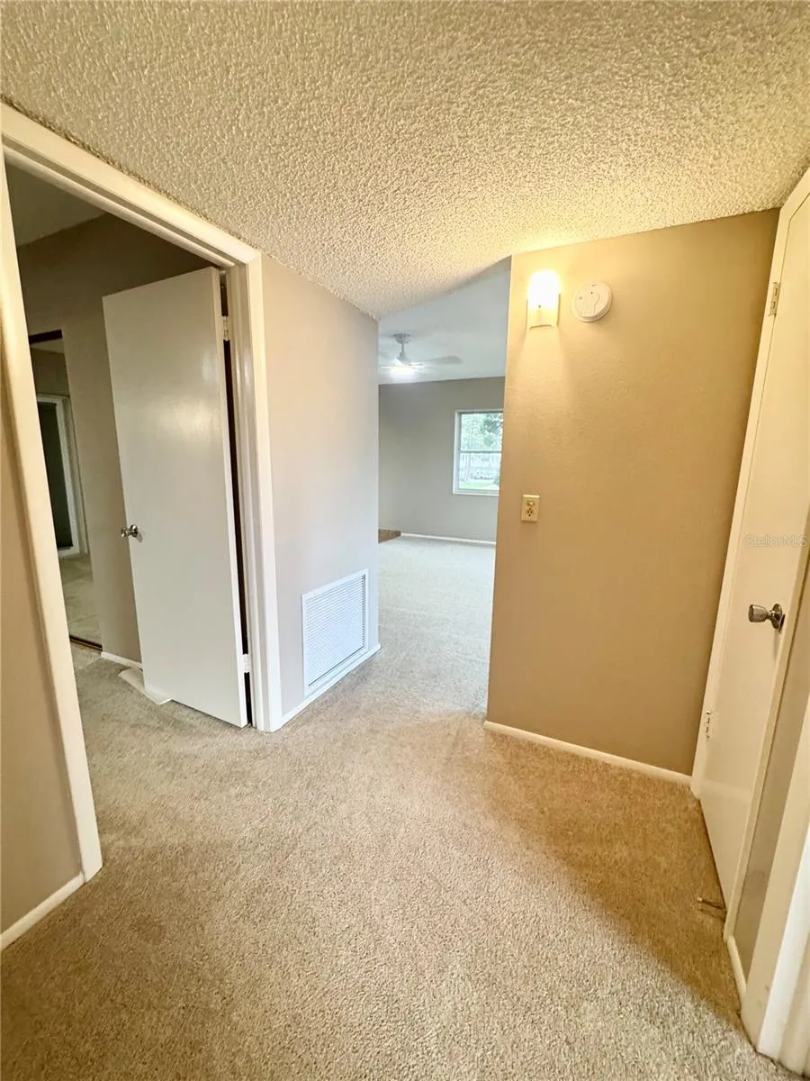 2402 ECUADORIAN WAY #40 Clearwater, FL 33763