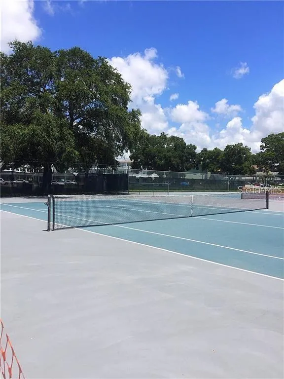 2402 ECUADORIAN WAY #40 Clearwater, FL 33763