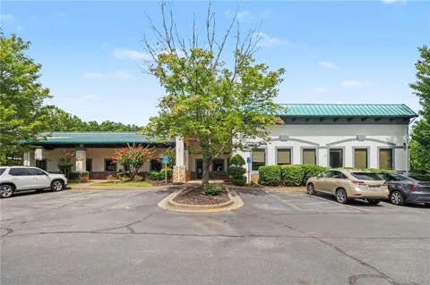 4450 Peachtree Lakes Drive
