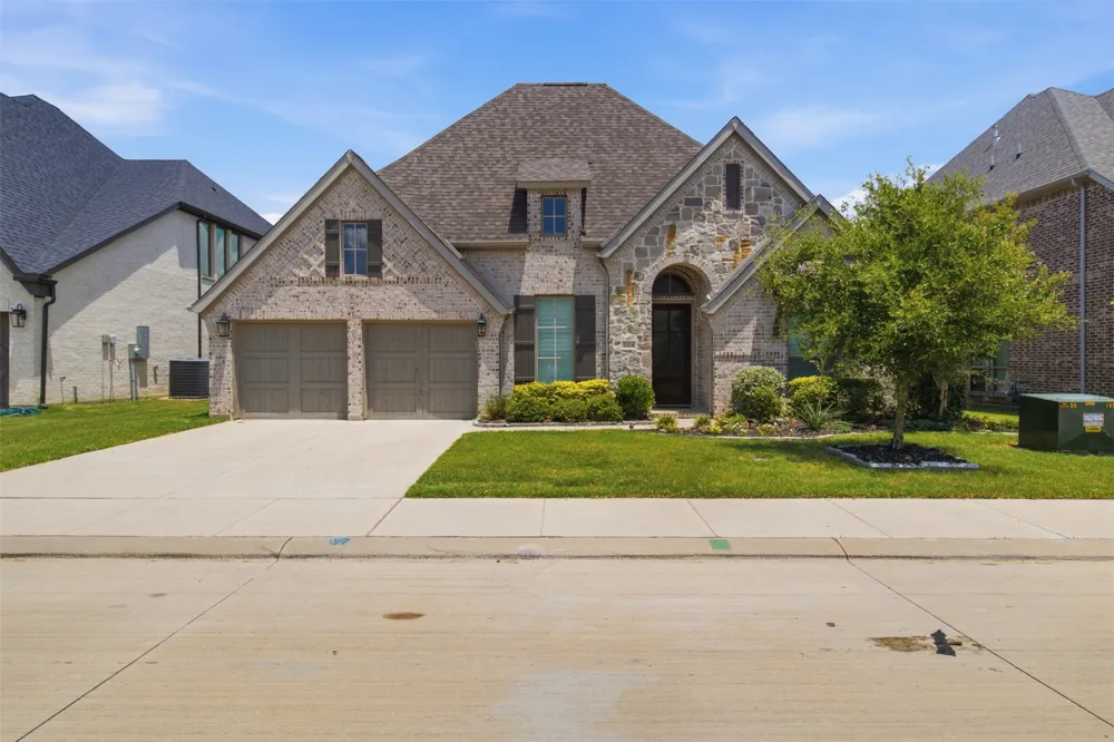 2434 Sibley Drive Midlothian, TX 76065
