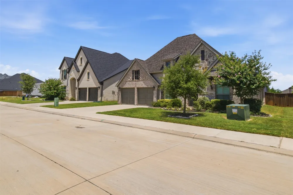 2434 Sibley Drive Midlothian, TX 76065