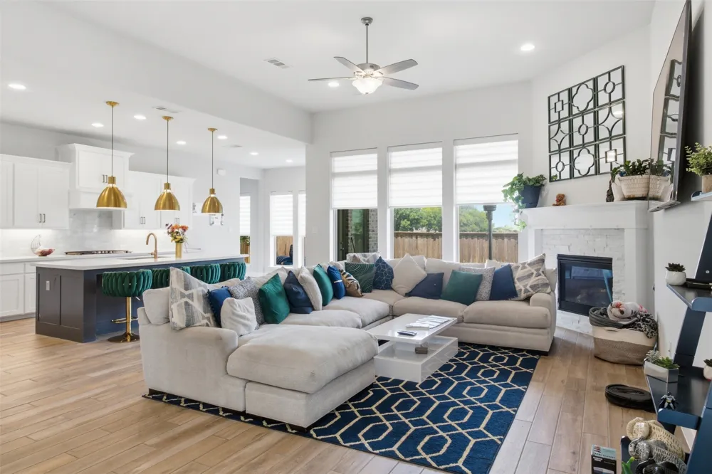 2434 Sibley Drive Midlothian, TX 76065