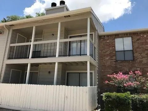 17331 Red Oak Drive #32