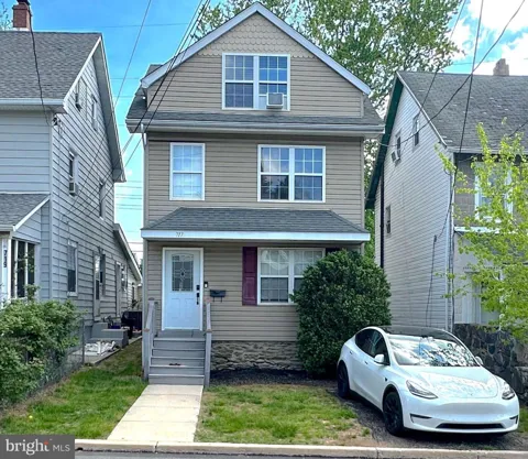 717 BROOK STREET
