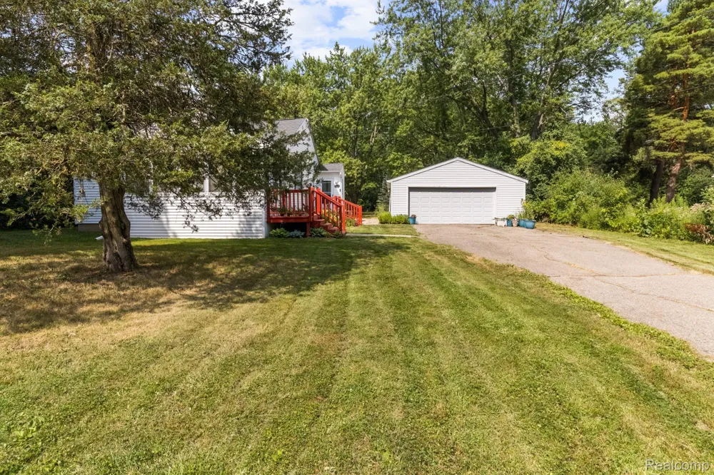 7330 Embury Road Grand Blanc Charter Township, MI 48439