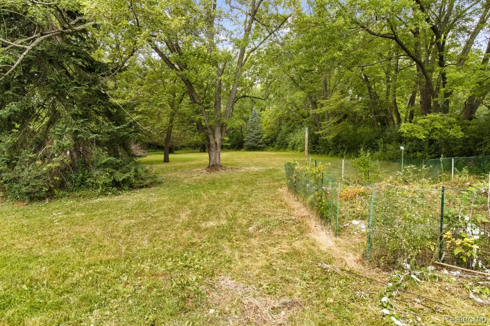 7330 Embury Road Grand Blanc Charter Township, MI 48439