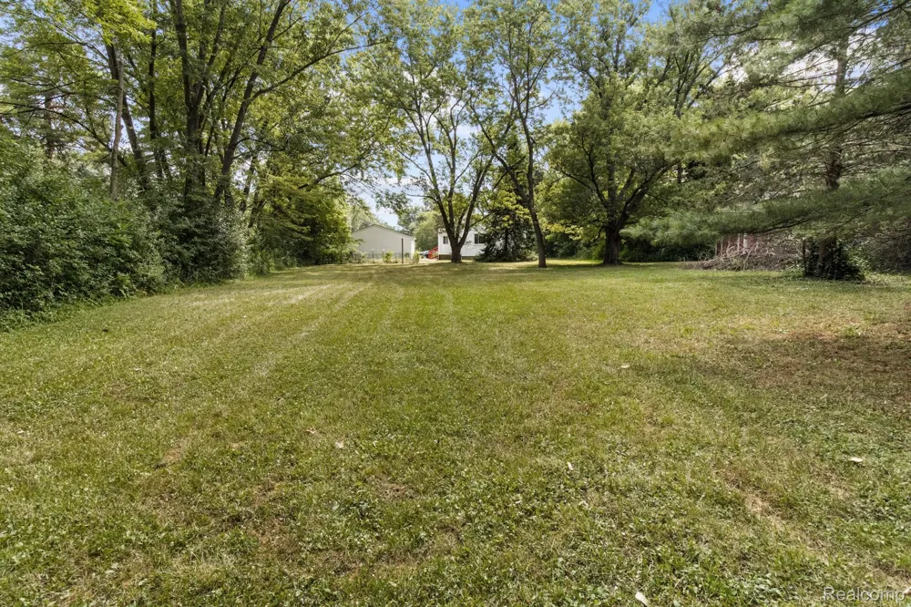 7330 Embury Road Grand Blanc Charter Township, MI 48439