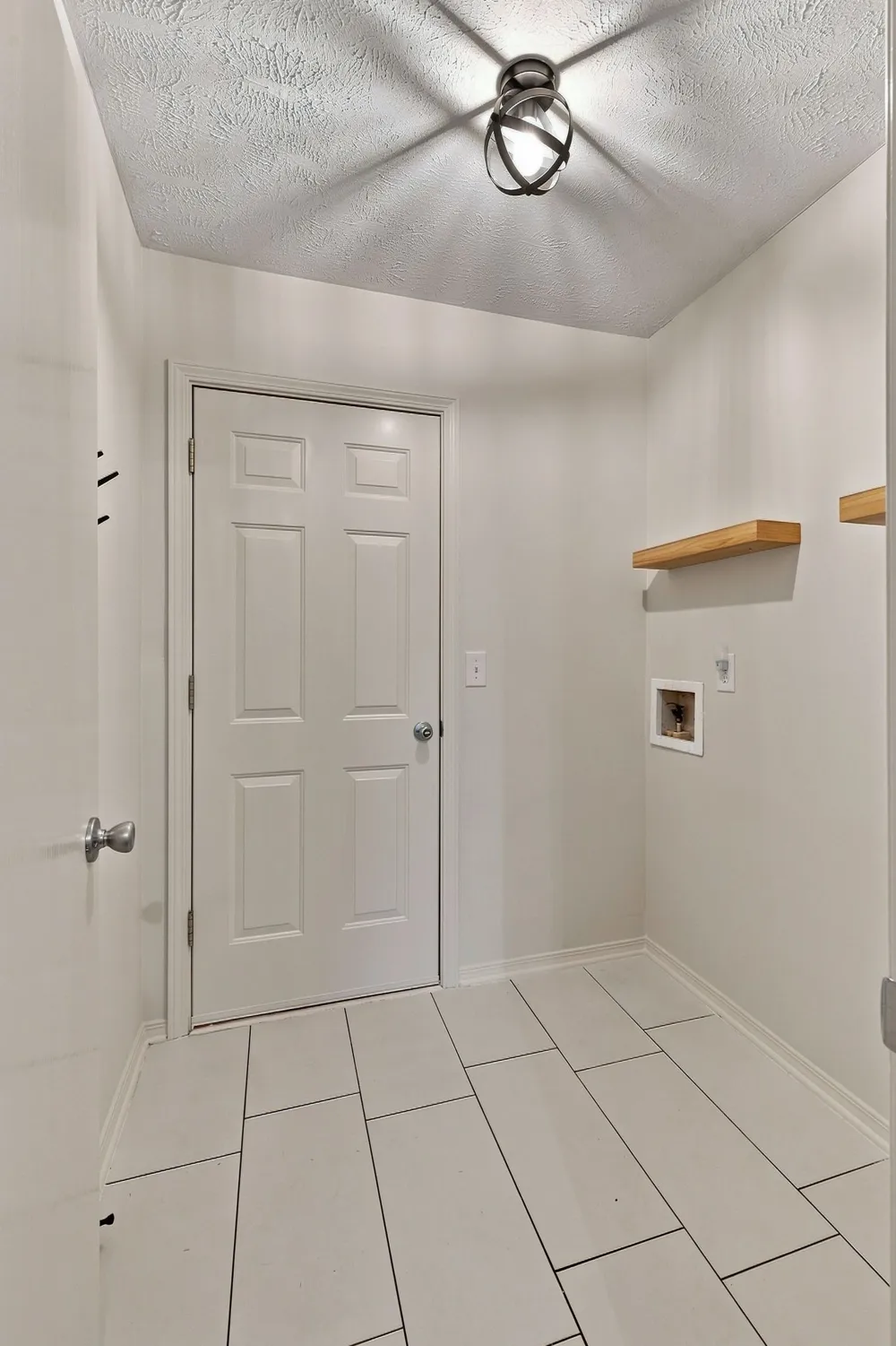 2663 Sutherland Dr Thompsons Station, TN 37179