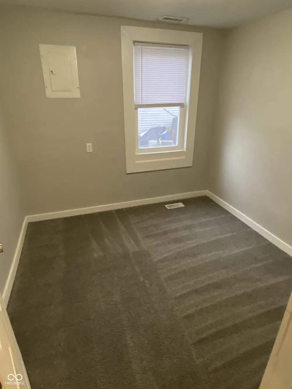 1820 S M STREET Elwood, IN 46036
