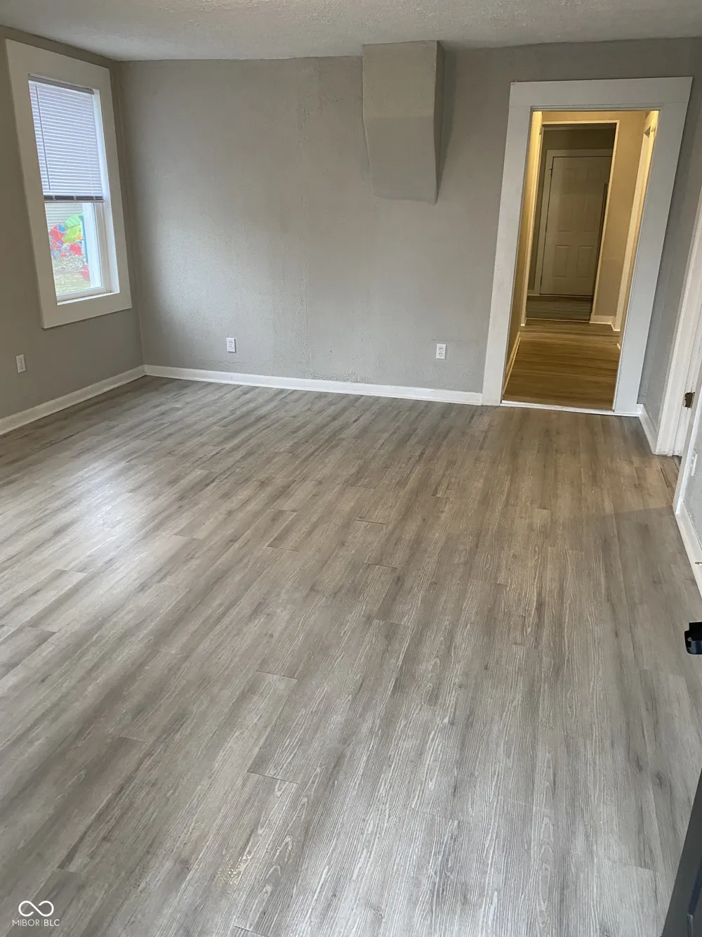 1820 S M STREET Elwood, IN 46036
