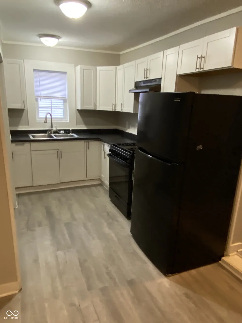 1820 S M STREET Elwood, IN 46036