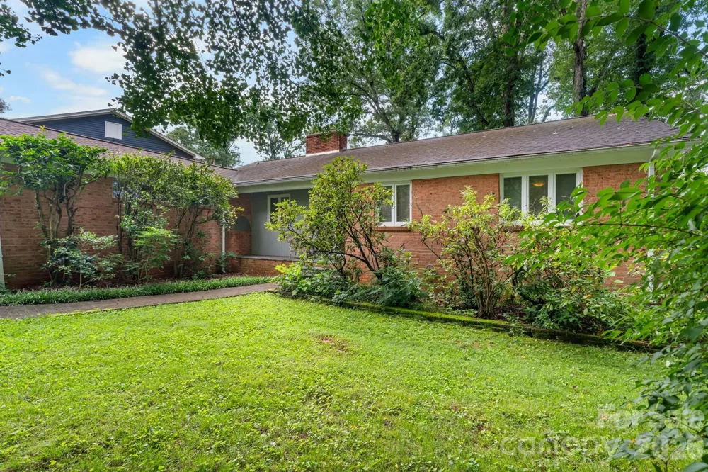 219 West Park Drive Morganton, NC 28655