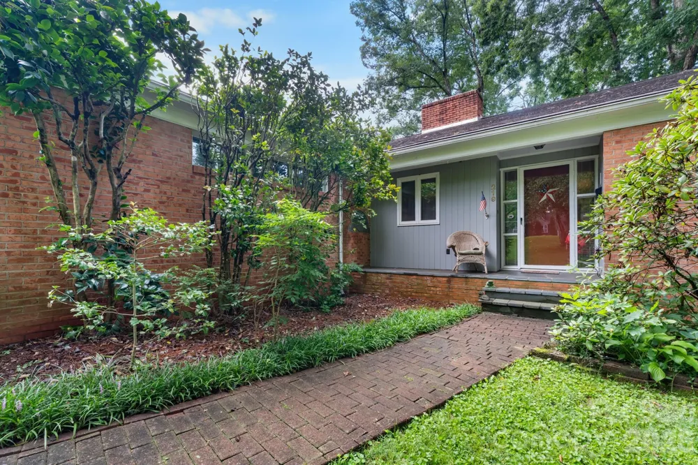 219 West Park Drive Morganton, NC 28655